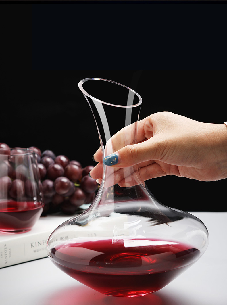 Prestige Decanter With 2 Wine Glasses